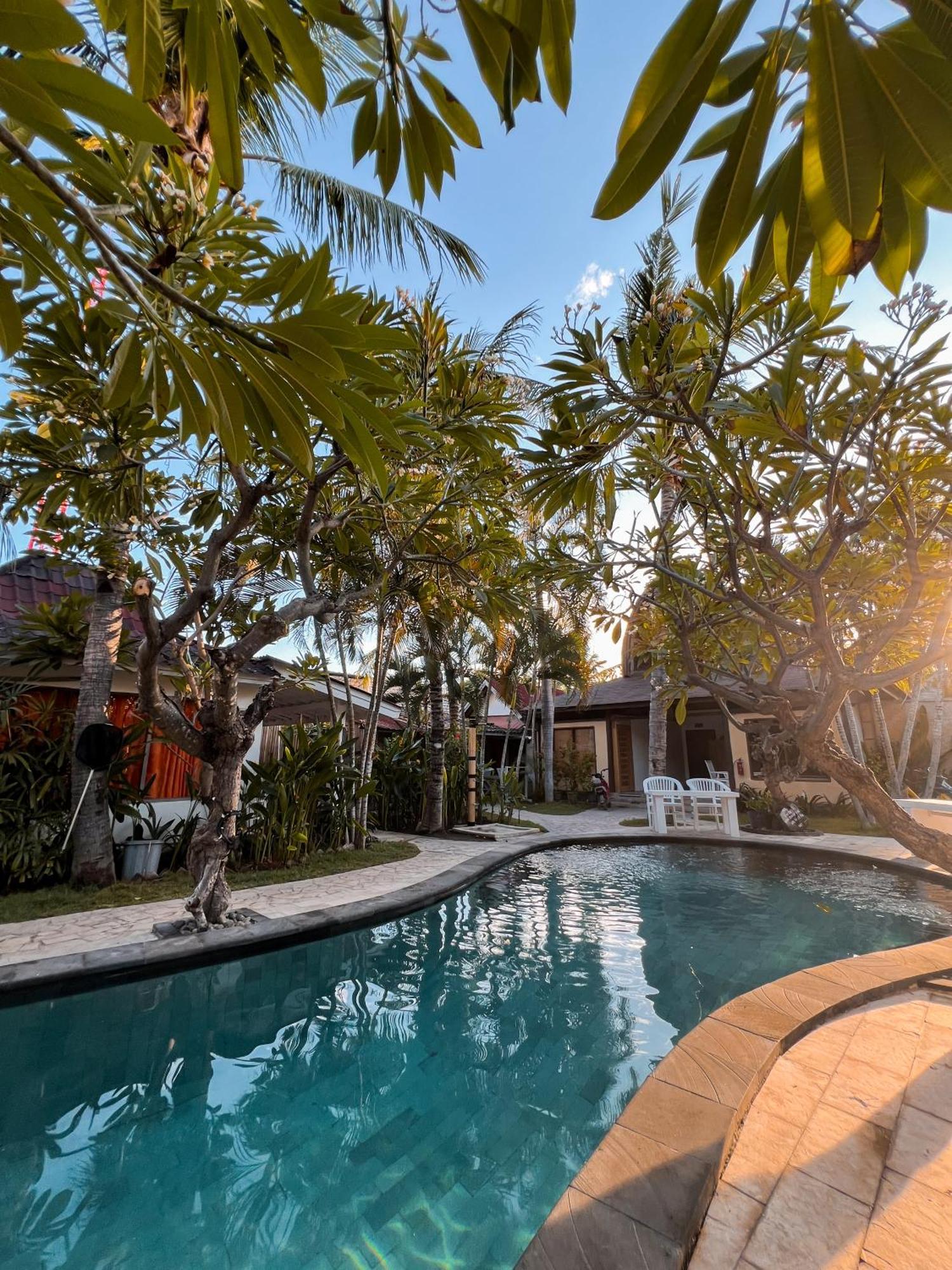 Hotel Coconut Dream Gili Trawangan Esterno foto