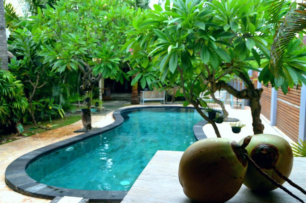 Hotel Coconut Dream Gili Trawangan Esterno foto